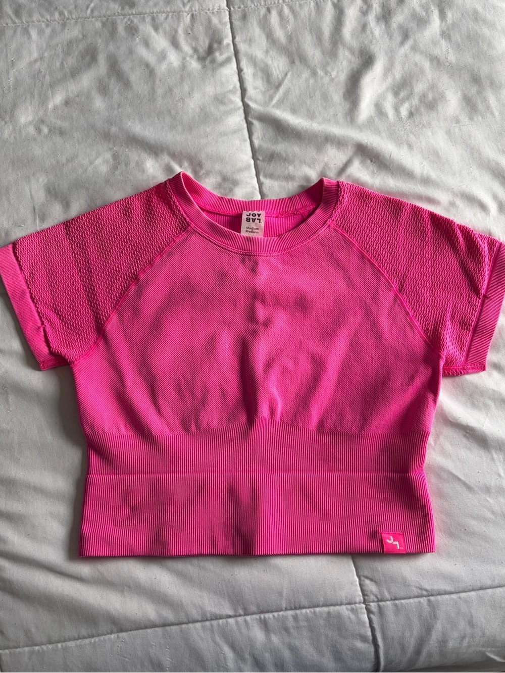 JoyLab Women’s Cropped Hot Pink Seamless Active Crop Top Medium